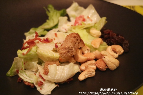 台北W飯店 - the kitchen table 西餐廳:【台北信義區】東區時尚美食『台北W飯店 - the kitchen table 西餐廳』信義區高級Buffet/BBQ肉遇之夜/捷運市政府站