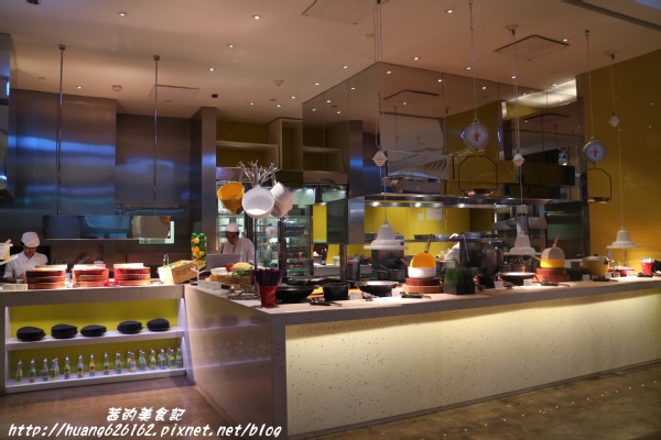 台北W飯店 - the kitchen table 西餐廳:【台北信義區】東區時尚美食『台北W飯店 - the kitchen table 西餐廳』信義區高級Buffet/BBQ肉遇之夜/捷運市政府站 台北W飯店 - the kitchen table 西餐廳:【台北信義區】東區時尚美食『台北W飯店 - the kitchen table 西餐廳』信義區高級Buffet/BBQ肉遇之夜/捷運市政府站