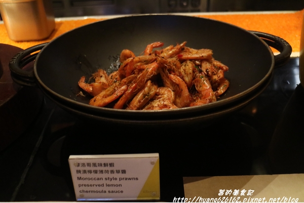 台北W飯店 - the kitchen table 西餐廳:【台北信義區】東區時尚美食『台北W飯店 - the kitchen table 西餐廳』信義區高級Buffet/BBQ肉遇之夜/捷運市政府站