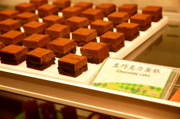 台北凱撒大飯店Checkers自助式餐廳:【台北車站】下午茶吃到飽‧凱撒飯店Checkers─聚會好去處‧超豐富美味多國自助料理‧融化人心的甜點之最~Come on, Let’s Go~(圖多+食記)