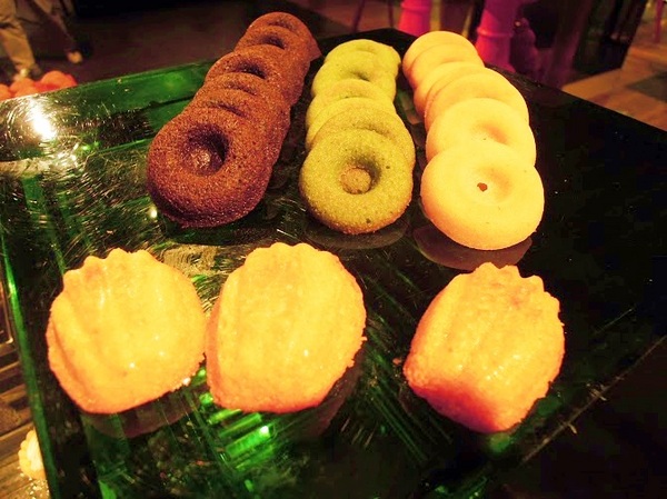 台北凱撒大飯店Checkers自助式餐廳:【台北車站】下午茶吃到飽‧凱撒飯店Checkers─聚會好去處‧超豐富美味多國自助料理‧融化人心的甜點之最~Come on, Let’s Go~(圖多+食記)