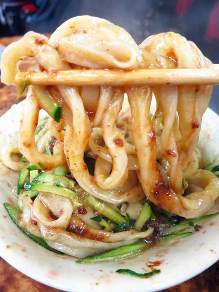 【台北】王家刀切麵店-比拳頭大的豬腳