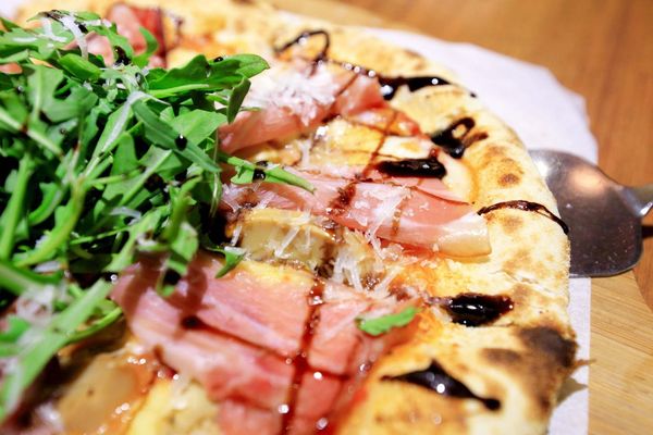 【台北餐廳】樂尼尼LeNINI-歡樂分享窯烤薄皮PIZZA