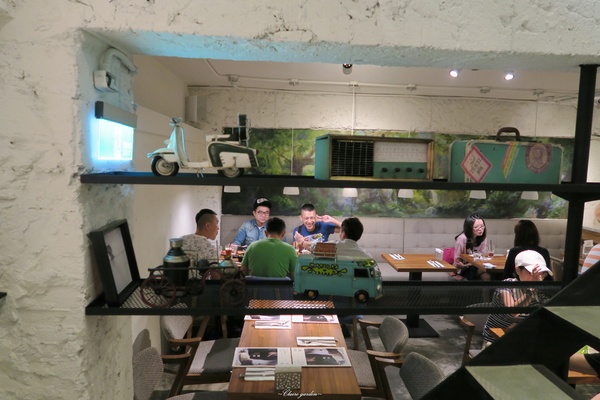 Daylight光合箱子(台北南京店)：台北 捷運復興南京 光合箱子~讓人感動的豐富蔬果早午餐