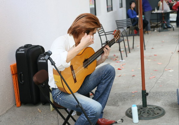 2015玫瑰花展：台北旅遊～士林官邸＊玫瑰花展（展期：2015/04/01~12）