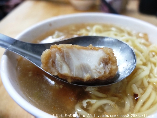 屏東夜市土魠魚羹:【美食特搜。屏東市】屏東夜市土魠魚羹。夜市超人氣排隊美食 鮮甜羹湯香氣無比 屏東夜市美食篇