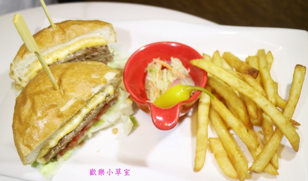 三隻貓頭鷹3owls c＠fe：【台北美食】巷弄文創咖啡館，三隻貓頭鷹@科技大樓站