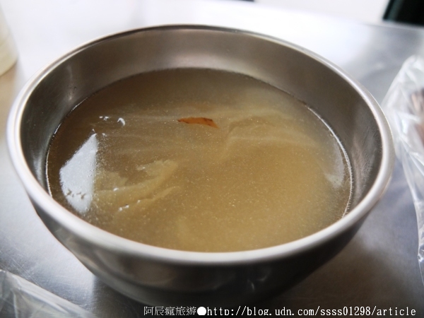 大埔財大腸香腸:【美食特搜。屏東市】大埔財大腸香腸。屏東人默默私藏 沙茶酸菜獨道搭配 屏東大埔美食篇