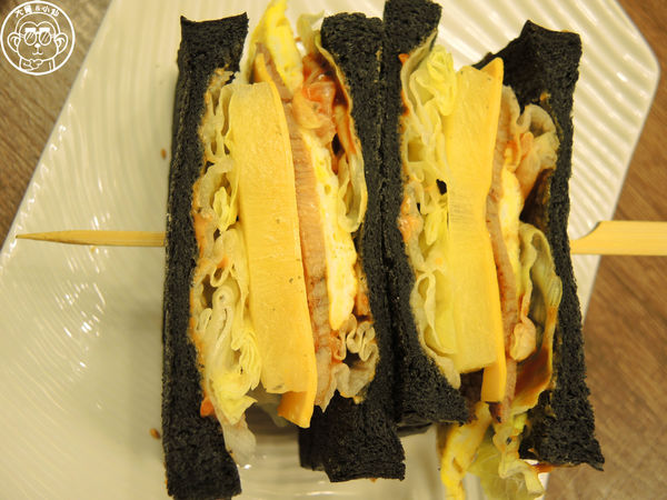 Find A Day找一頓Taipei Nu Brunch(莊敬店)：呷飽祙【台北信義･找一頓早午餐 Find a Day】創新黑炭吐司與和風蛋餅