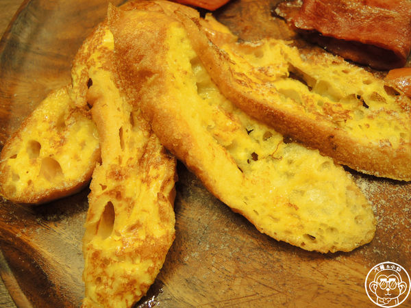 Find A Day找一頓Taipei Nu Brunch(莊敬店)：呷飽祙【台北信義･找一頓早午餐 Find a Day】創新黑炭吐司與和風蛋餅