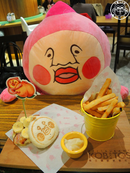 醜比頭的祕密花園：呷飽祙【台北大安･醜比頭的祕密花園】首間醜比頭主題餐廳盛大營運