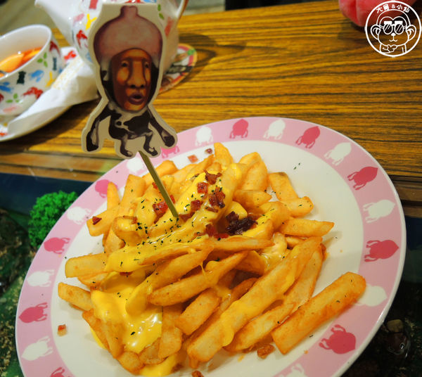 醜比頭的祕密花園：呷飽祙【台北大安･醜比頭的祕密花園】首間醜比頭主題餐廳盛大營運