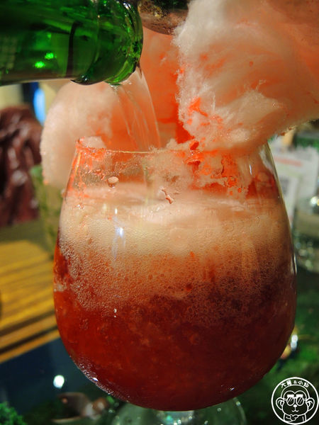 醜比頭的祕密花園：呷飽祙【台北大安･醜比頭的祕密花園】首間醜比頭主題餐廳盛大營運