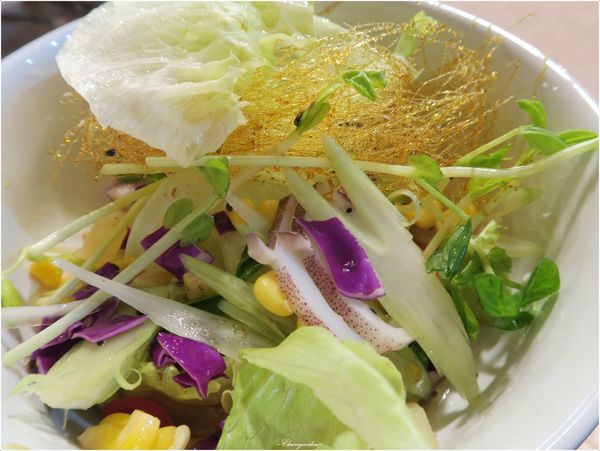 山渡空間食藝：宜蘭 山渡空間食藝~旭蟹牛奶鍋。糖絲沙拉。分子料理果醋(讀者優惠)