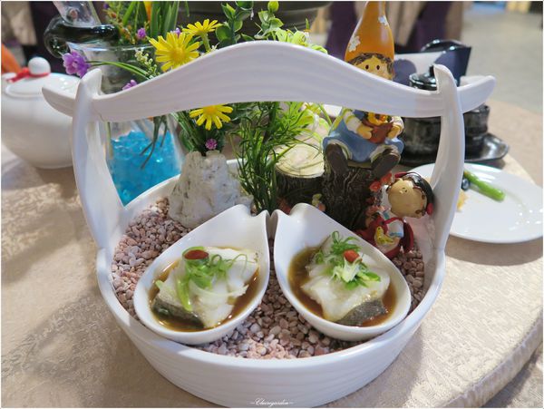 山渡空間食藝：宜蘭 山渡空間食藝~旭蟹牛奶鍋。糖絲沙拉。分子料理果醋(讀者優惠)