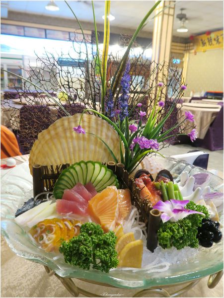 山渡空間食藝：宜蘭 山渡空間食藝~旭蟹牛奶鍋。糖絲沙拉。分子料理果醋(讀者優惠)