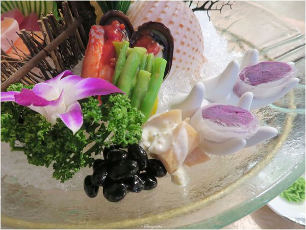 山渡空間食藝：宜蘭 山渡空間食藝~旭蟹牛奶鍋。糖絲沙拉。分子料理果醋(讀者優惠)