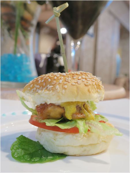 山渡空間食藝：宜蘭 山渡空間食藝~旭蟹牛奶鍋。糖絲沙拉。分子料理果醋(讀者優惠)