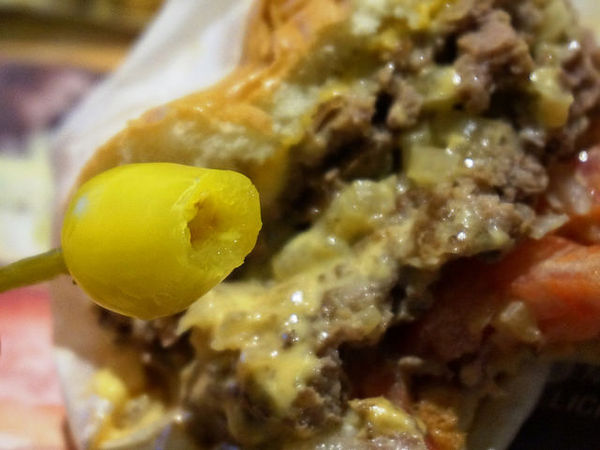 CaliBurger(忠孝旗艦店)：[忠孝敦化] CaliBurger 梁靜茹最愛的加州漢堡.手工現切起司薯條 vs 多汁牛肉雞肉漢堡