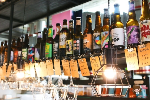 漫高三明治 Mount Kao Sandwich Shop:【食記】台北科技大樓 漫高三明治 平價便宜又好吃 爆漿起司牛肉溏心蛋巧巴達 馬芝瑞拉起司烤三明治