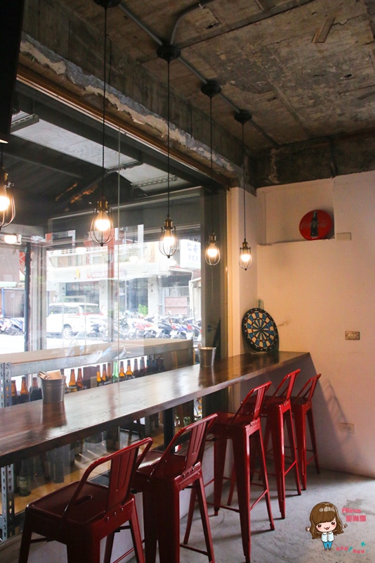 漫高三明治 Mount Kao Sandwich Shop:【食記】台北科技大樓 漫高三明治 平價便宜又好吃 爆漿起司牛肉溏心蛋巧巴達 馬芝瑞拉起司烤三明治