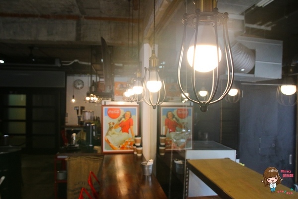 漫高三明治 Mount Kao Sandwich Shop:【食記】台北科技大樓 漫高三明治 平價便宜又好吃 爆漿起司牛肉溏心蛋巧巴達 馬芝瑞拉起司烤三明治