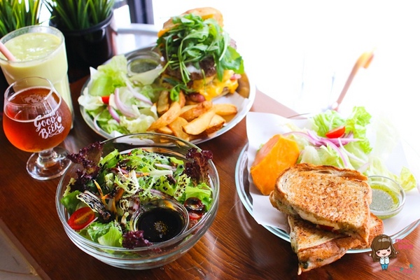 漫高三明治 Mount Kao Sandwich Shop:【食記】台北科技大樓 漫高三明治 平價便宜又好吃 爆漿起司牛肉溏心蛋巧巴達 馬芝瑞拉起司烤三明治