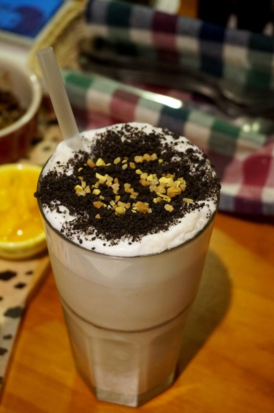 跑飯店the Paw Hotel  ( tutti cafe新生店)：【忠孝新生美式餐廳】跑飯店 Paw Hotel 毛小孩的遊樂園