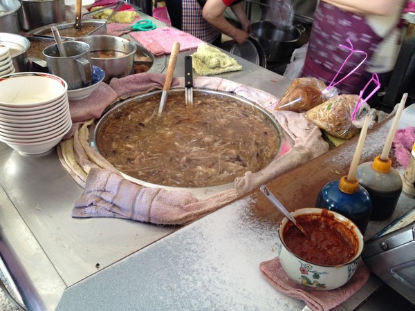 大腸豬血湯：<小吃>大腸豬血湯-乾麵+豬血湯，活力早餐又一枚!!