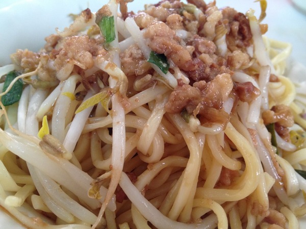 大腸豬血湯：<小吃>大腸豬血湯-乾麵+豬血湯，活力早餐又一枚!!