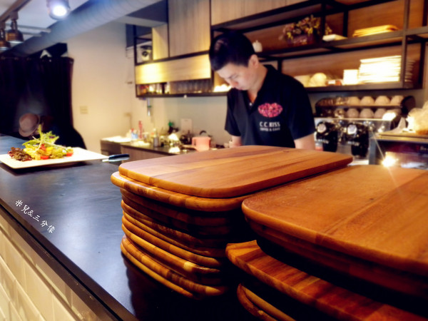 C.C.KISS Coffee&Cake：[台北市] 試吃  C.C.KISS Coffee&Cake  下午茶 姐妹聊天好去處~ 主打自己搭配冰棒配料!!