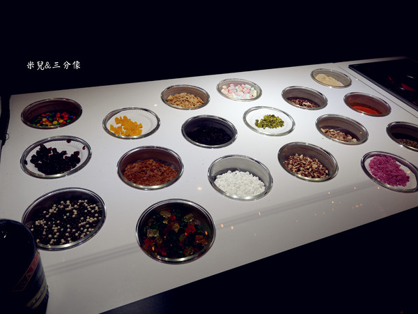 C.C.KISS Coffee&Cake：[台北市] 試吃  C.C.KISS Coffee&Cake  下午茶 姐妹聊天好去處~ 主打自己搭配冰棒配料!!