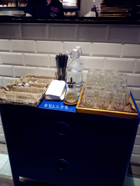 C.C.KISS Coffee&Cake：[台北市] 試吃  C.C.KISS Coffee&Cake  下午茶 姐妹聊天好去處~ 主打自己搭配冰棒配料!!