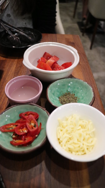 金太郎　ちりとり鍋　平盆鍋：【台北美食】金太郎ちりとり鍋平盆鍋，日式的韓食料理