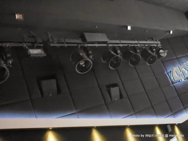 新竹大遠百威秀影城:【景點】新竹FE21 Vieshow Cinemas 4DX 大遠百威秀影城4DX全感官影廳@東區大遠百 : 坐在框體看電影,值回票價的體感遊戲,與鏡頭視角一起享受身歷其境的感動吧!!