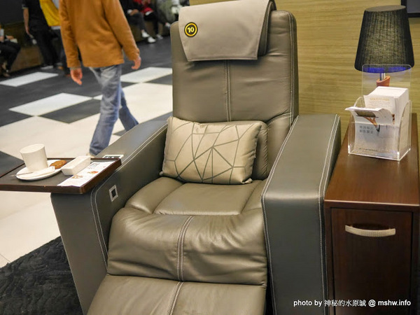 新竹大遠百威秀影城:【景點】新竹FE21 Vieshow Cinemas 4DX 大遠百威秀影城4DX全感官影廳@東區大遠百 : 坐在框體看電影,值回票價的體感遊戲,與鏡頭視角一起享受身歷其境的感動吧!!