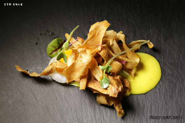 桂香-私宅 Flower  No'5  RSVP：桂香私宅 Flower No'5 RSVP 預約制歐陸私宅料理 台北中山區高級餐廳 皇家的奢華與細膩的菜色令人意猶未盡