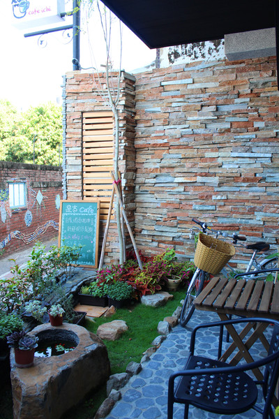 是吉咖啡：[台南]321藝術巷附近早午餐 是吉咖啡