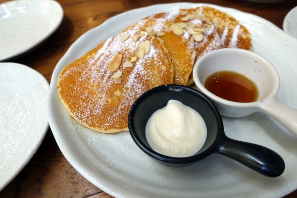 是吉咖啡:(胖樺食記)隱身老宅特色咖啡廳「是吉咖啡Cafe ichi」/台南北區公園路/鄰近321巷藝術聚落/不收一成服務費