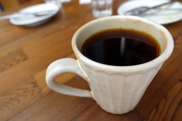 是吉咖啡:(胖樺食記)隱身老宅特色咖啡廳「是吉咖啡Cafe ichi」/台南北區公園路/鄰近321巷藝術聚落/不收一成服務費