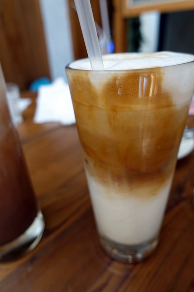 是吉咖啡:(胖樺食記)隱身老宅特色咖啡廳「是吉咖啡Cafe ichi」/台南北區公園路/鄰近321巷藝術聚落/不收一成服務費