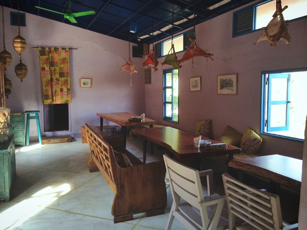 Luau ・ Pizza 柴寮披薩：新竹香山「Luau・Pizza」 柴寮披薩＠學區山林中邊吃邊渡假