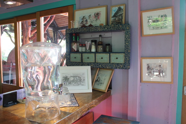 Luau ・ Pizza 柴寮披薩：新竹香山「Luau・Pizza」 柴寮披薩＠學區山林中邊吃邊渡假