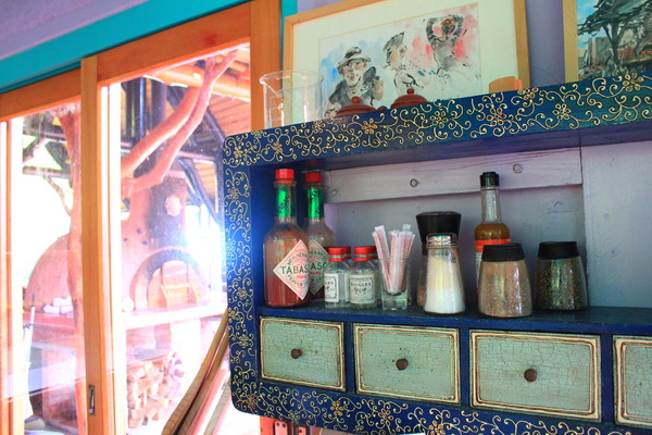 Luau ・ Pizza 柴寮披薩：新竹香山「Luau・Pizza」 柴寮披薩＠學區山林中邊吃邊渡假