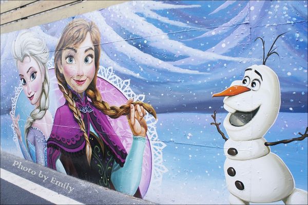 仁武後安村彩繪：╠高雄。遊記╣超夯卡通電影版彩繪吸睛度破表~☆【仁武後安彩繪 村】冰雪奇緣、變形金剛、逗逗蟲、小公主蘇菲亞、姆姆抱抱、馴龍高手、、等,走入卡頻道中,小朋友快樂遊!