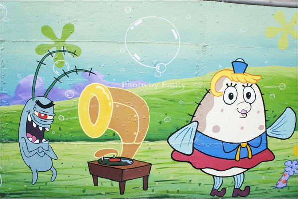 仁武後安村彩繪：╠高雄。遊記╣超夯卡通電影版彩繪吸睛度破表~☆【仁武後安彩繪 村】冰雪奇緣、變形金剛、逗逗蟲、小公主蘇菲亞、姆姆抱抱、馴龍高手、、等,走入卡頻道中,小朋友快樂遊!