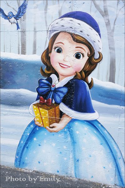 仁武後安村彩繪：╠高雄。遊記╣超夯卡通電影版彩繪吸睛度破表~☆【仁武後安彩繪 村】冰雪奇緣、變形金剛、逗逗蟲、小公主蘇菲亞、姆姆抱抱、馴龍高手、、等,走入卡頻道中,小朋友快樂遊!