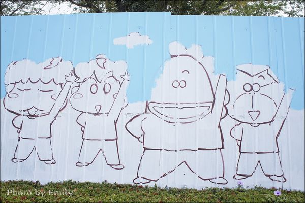 仁武後安村彩繪：╠高雄。遊記╣超夯卡通電影版彩繪吸睛度破表~☆【仁武後安彩繪 村】冰雪奇緣、變形金剛、逗逗蟲、小公主蘇菲亞、姆姆抱抱、馴龍高手、、等,走入卡頻道中,小朋友快樂遊!