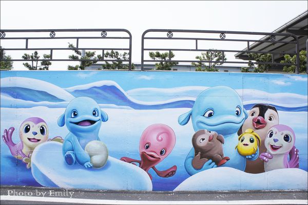 仁武後安村彩繪：╠高雄。遊記╣超夯卡通電影版彩繪吸睛度破表~☆【仁武後安彩繪 村】冰雪奇緣、變形金剛、逗逗蟲、小公主蘇菲亞、姆姆抱抱、馴龍高手、、等,走入卡頻道中,小朋友快樂遊!