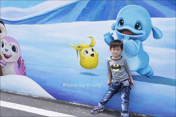 仁武後安村彩繪：╠高雄。遊記╣超夯卡通電影版彩繪吸睛度破表~☆【仁武後安彩繪 村】冰雪奇緣、變形金剛、逗逗蟲、小公主蘇菲亞、姆姆抱抱、馴龍高手、、等,走入卡頻道中,小朋友快樂遊!